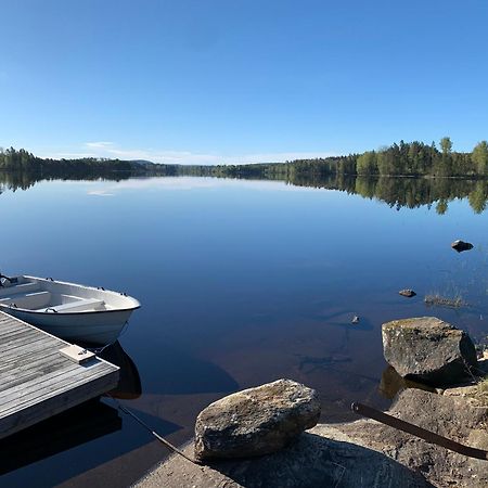 Cozy Cottage By The Lake, Charlottenberg Amotfors Екстер'єр фото