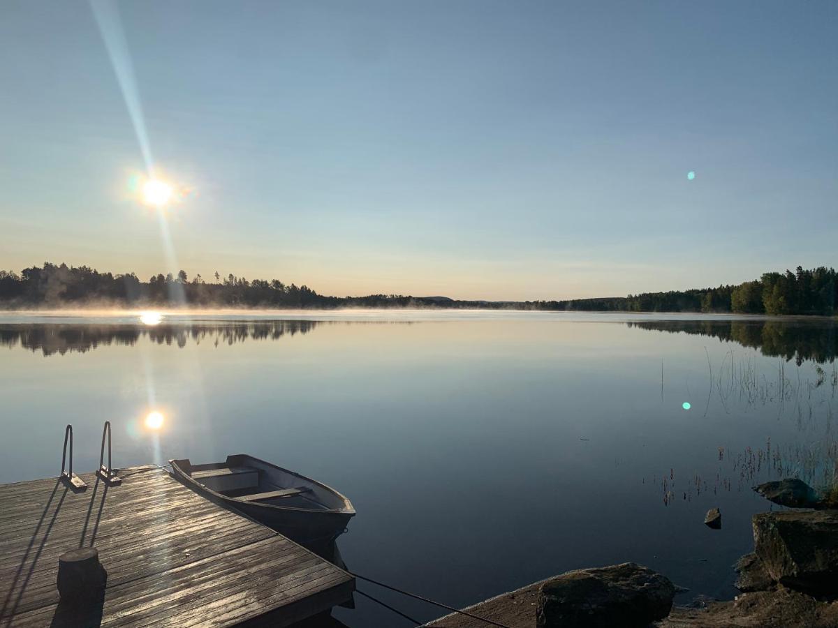 Cozy Cottage By The Lake, Charlottenberg Amotfors Екстер'єр фото