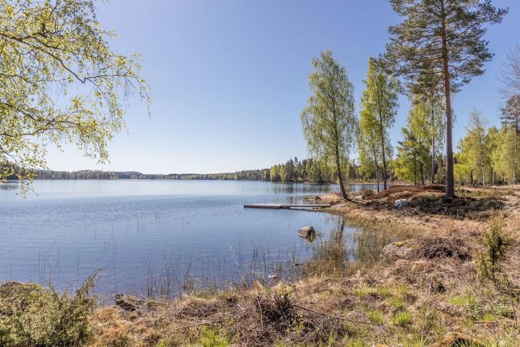 Cozy Cottage By The Lake, Charlottenberg Amotfors Екстер'єр фото